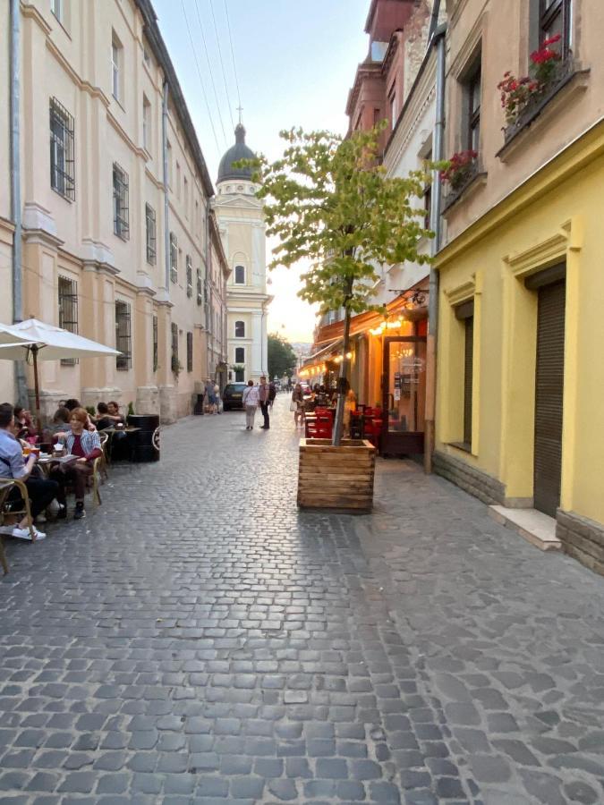 Квартира Подобово На Площі Ринок 39 Lviv Exterior foto